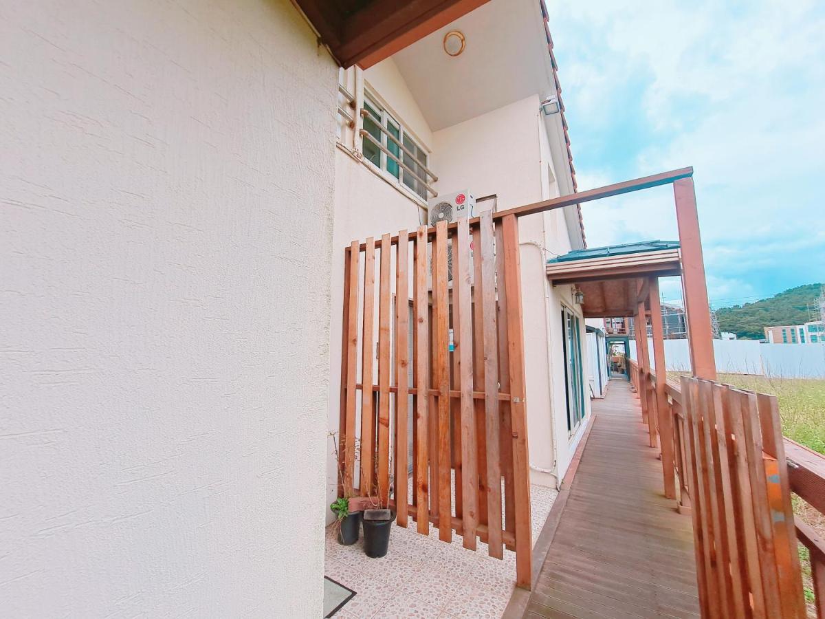 Jeju Gillime Pension Экстерьер фото